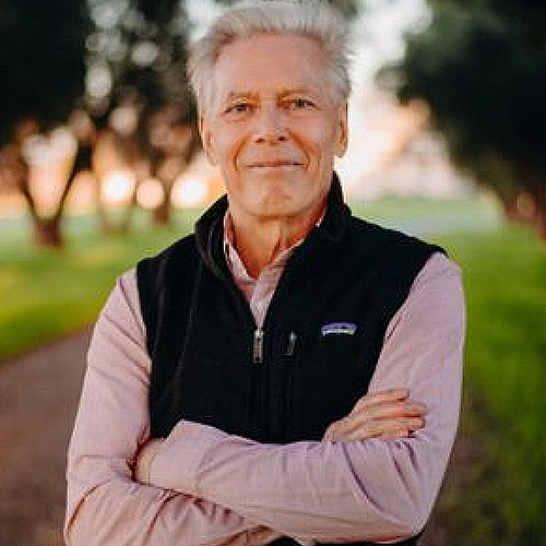 headshot of Craig McNamara