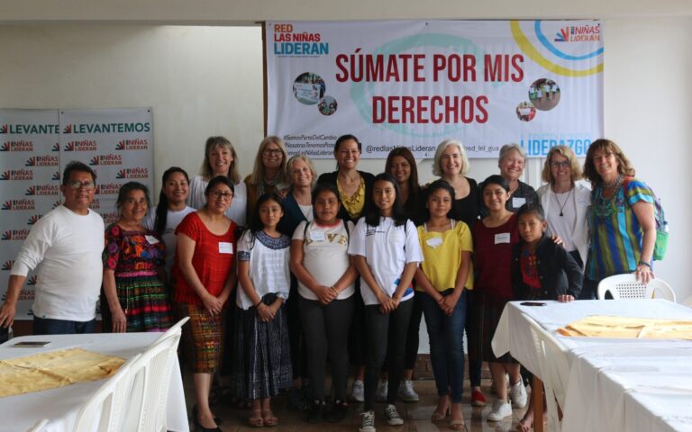 Leadership Council members and girl leaders at Las Niñas Lideran