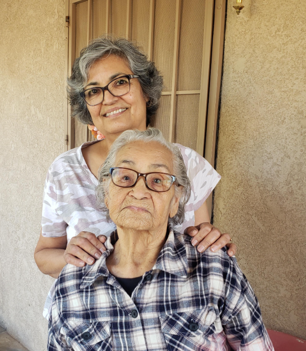 community members Guadalupe Soto and Maria Zazueta